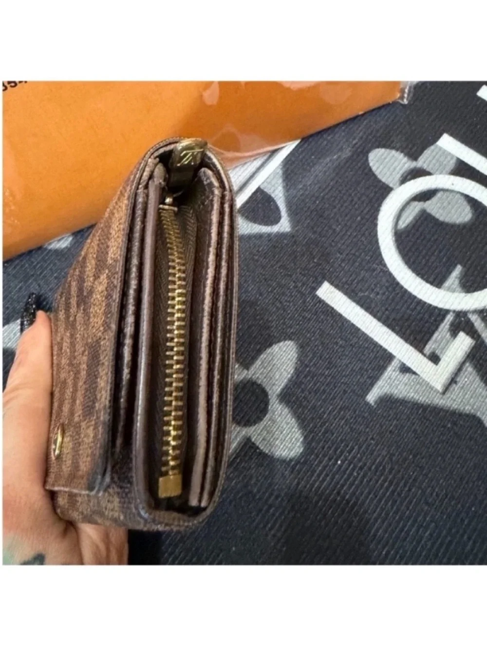 🤎🤎Louis Vuitton Damier Ebene Brown Wallet🤎🤎